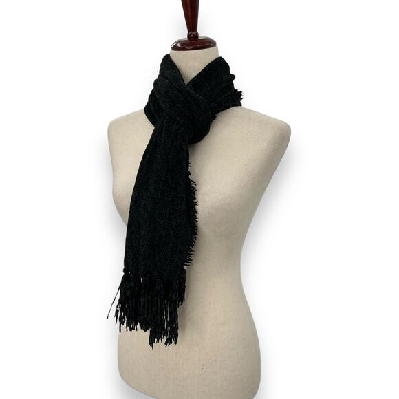 Style&Co. Winter Scarf Black Chenille with Fringe Trim Oblong Classic Neutral - Picture 1 of 10